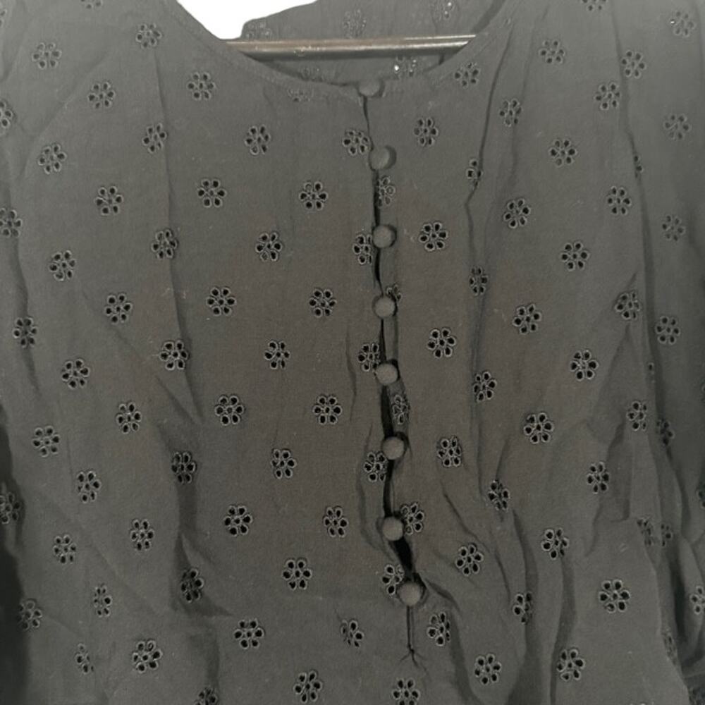 Vince Camuto Black Floral Embroidered Half Button Front Blouse Women Sz L - Picture 4 of 9